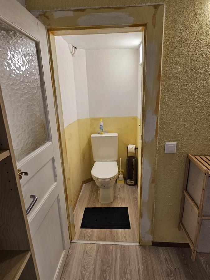 With Private Parking Apartment *