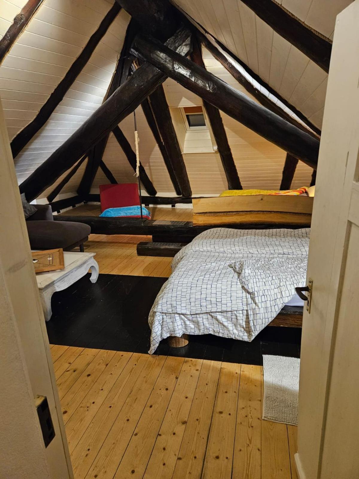 Apartment With Private Parking Airolo