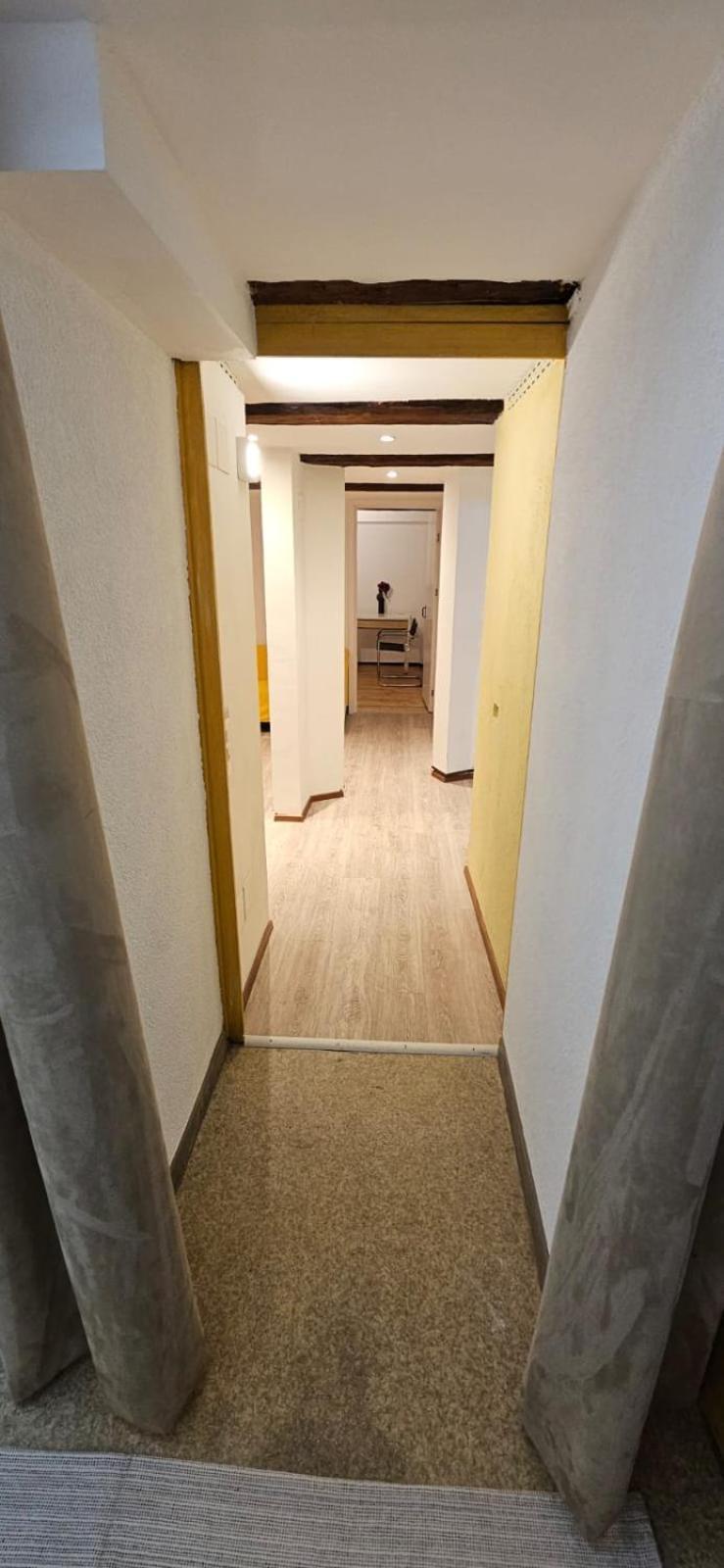 Apartment With Private Parking Airolo