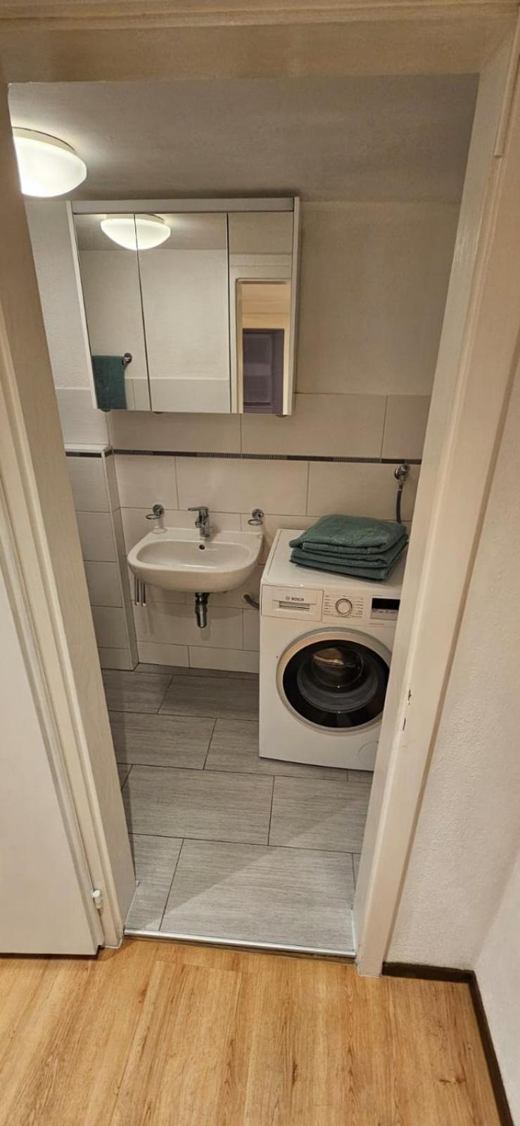 With Private Parking Apartment *